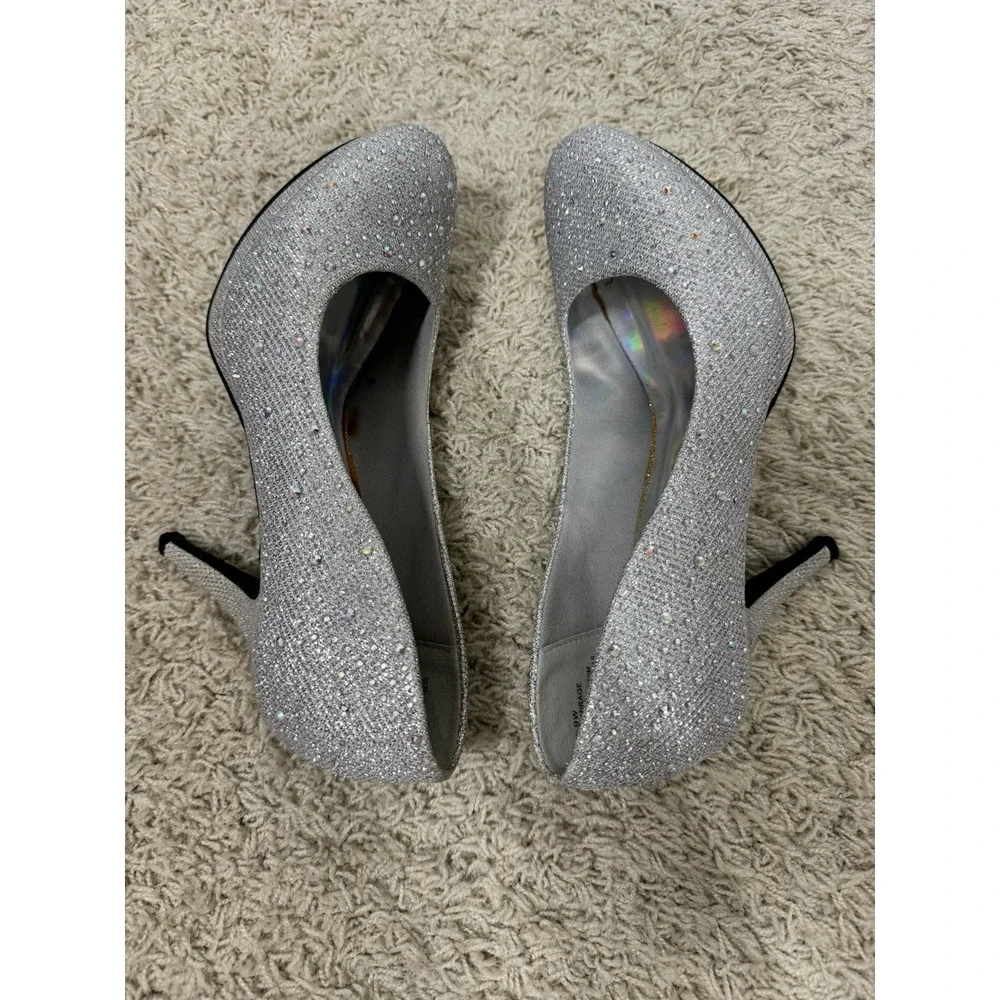 Silver Slipper Womens Romance Rhinestone Sparkle Pumps High Heel Shoes Size 7.5M